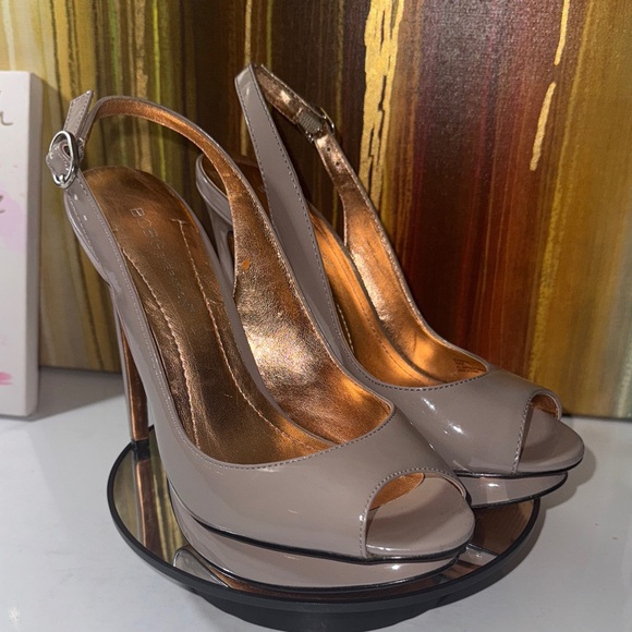 “SOLD” BCBGeneration Markus Taupe Peep-Toe Slingback Platform Heels - Size 7B - Picture 4 of 11